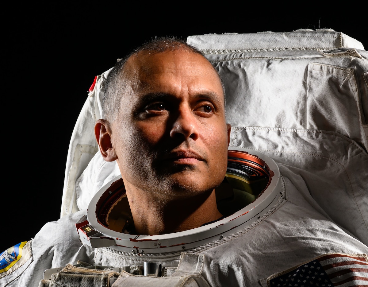 Official NASA EMU Portrait of Exp. 75 Astronaut Anil Menon. Photo Date: January 8, 2026. Location: Building 8, Room 183 - Photo Studio. Photo Credit: NASA/Robert Markowitz