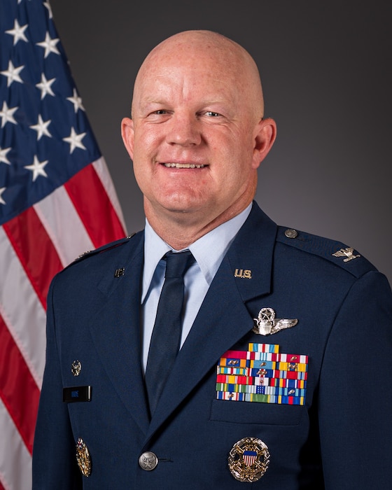 Col Nicholas Ihde Official Photo