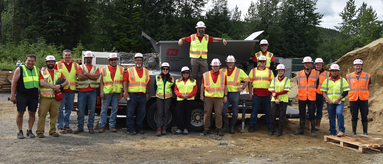 Group photo of Emergency Management Professionals