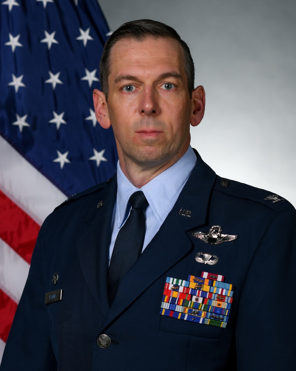 Col Seth Taylor Bio