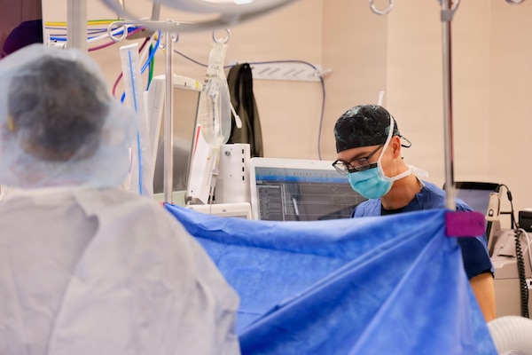 Lt. Tristan McLean Loesberg, a staff anesthesiologist assigned to Navy Medicine Readiness and Training Command Twentynine Palms, provides anesthesia care during surgery at Naval Hospital Twentynine Palms, California, May 7, 2026. Anesthesiologists play a critical role in ensuring patient safety while supporting surgical readiness and the delivery of high-quality care. (U.S. Navy photo by Christopher Jones, NH/NMRTC Twentynine Palms public affairs officer).