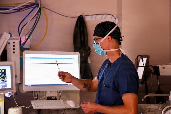 Lt. Tristan McLean Loesberg, a staff anesthesiologist assigned to Navy Medicine Readiness and Training Command Twentynine Palms, provides anesthesia care during surgery at Naval Hospital Twentynine Palms, California, May 7, 2026. Anesthesiologists play a critical role in ensuring patient safety while supporting surgical readiness and the delivery of high-quality care. (U.S. Navy photo by Christopher Jones, NH/NMRTC Twentynine Palms public affairs officer).