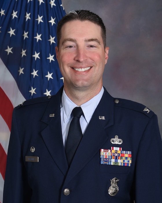 Official Photo for Col. Mcginnis