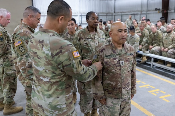 Army Reserve Soldiers from 319th Expeditionary Signal Battalion return home after hostile CENTCOM deployment