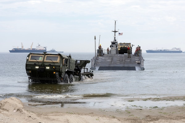 Blount Island Team Keeps Maritime Readiness Moving in South Korea