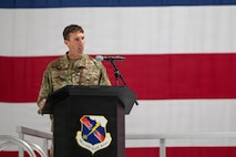 General epperson gives speech