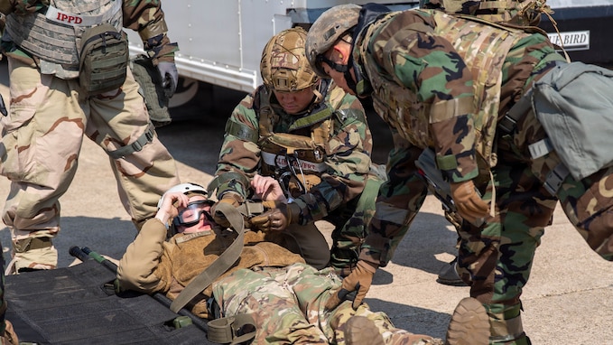 U.S. Air Force medical personnel provide care to simulated patients during Dragon Lift at Kunsan Air Base, Republic of Korea, on March 10, 2026. The exercise, conducted during Freedom Shield 26, showcases U.S. Forces Korea medical teams’ ability to rapidly move, treat, and sustain casualties to support operational readiness on the Korean Peninsula. (U.S. Army photo by Taesung Kim.)