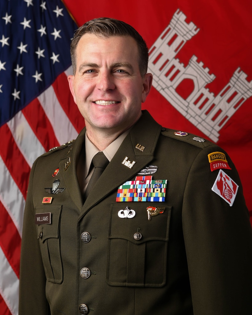 Official photo of USACE-Albuquerque District Commander Lt. Col. Brian Williams.