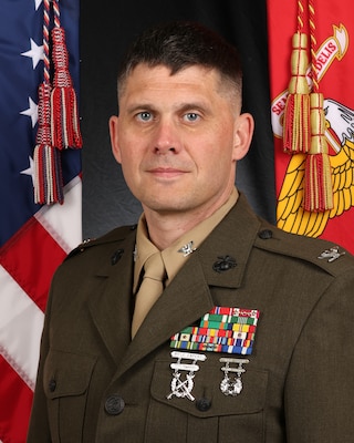 Portrait of Colonel Bobby W. Lee Jr