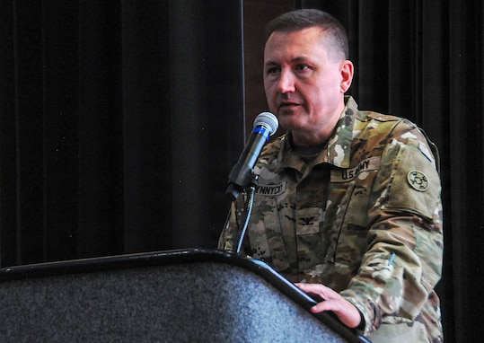 Senior military leaders observe Army Reserve finance exercise