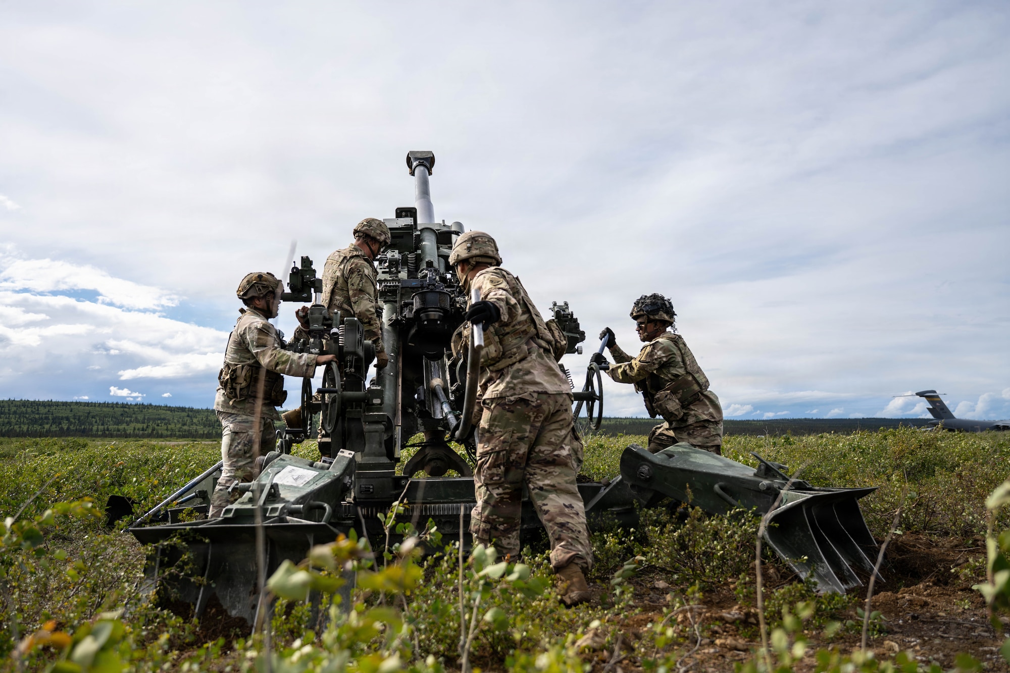 U.S. Soldiers assigned to the 2nd Battalion, 377th Parachute Field Artillery Regiment, 11th
Airborne Division, prepare a M777A2 medium towed howitzer for a dry fire exercise at Donnelly
Landing Zone, Alaska, July 13, 2026. The training tested the unit’s ability to rapidly position,
prepare, and operate artillery equipment. (U.S. Air Force photo by Senior Airman Lauren
Torres)
