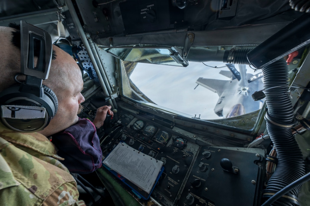 U.S. Air Force Master Sgt. Nathan Perry, 100th Air Refueling Wing chief instructor boom operator positions the boom for refueling during exercise COMBAT ARCHER U.K.