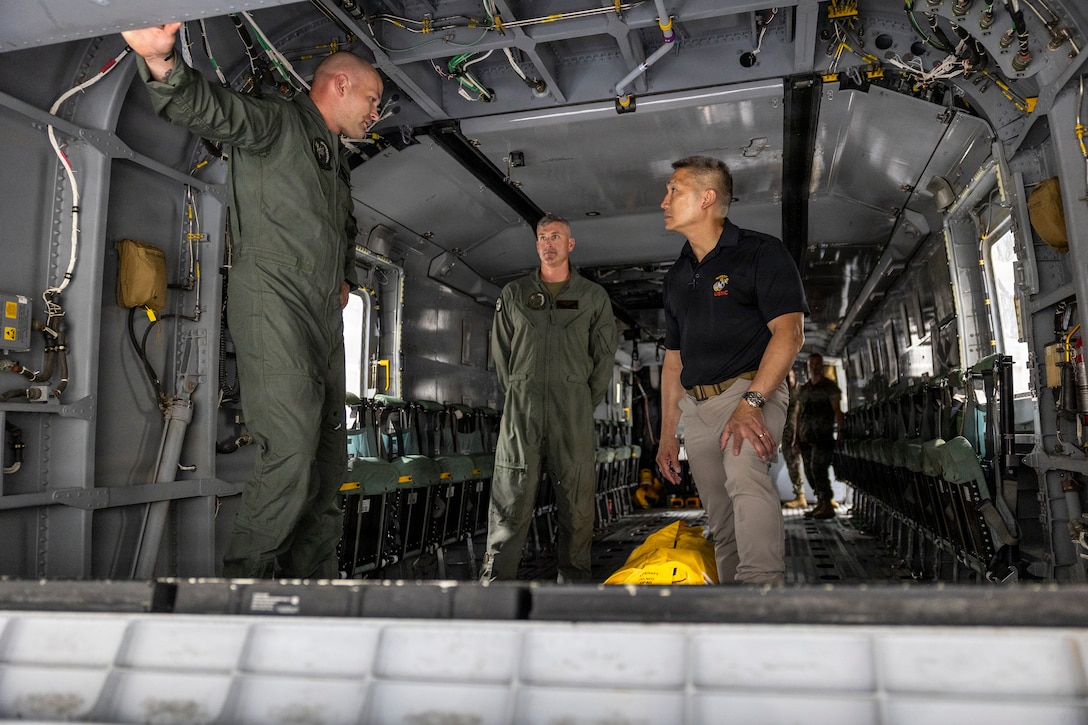 The Honorable Hung Cao, Acting Secretary of the Navy observes a static display of a CH-53K Super Stallion at a Heavy Helicopter Squadron (HMH) 461, Marine Aircraft Group 29, 2nd Marine Aircraft Wing hangar, during a tour at Marine Corps Air Station New River, North Carolina, July 29, 2026. The tour focused on ongoing installation efforts to improve barracks quality of life and ensure the well-being of Marines and Sailors, as well as on II Marine Expeditionary Force’s and 2nd Marine Aircraft Wing’s contributions to defending the homeland and projecting combat power through the generation of crisis-ready Marine Expeditionary Units and support to major operations across the Southern Hemisphere. (U.S. Marine Corps photo by Sgt. Andrew King)