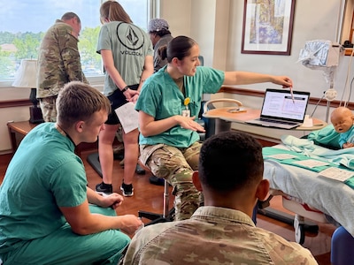 Instructor teaches class during LDRP Skills Fair.