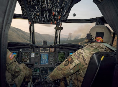 Oregon Guard Aircrews Support Wildfire Response