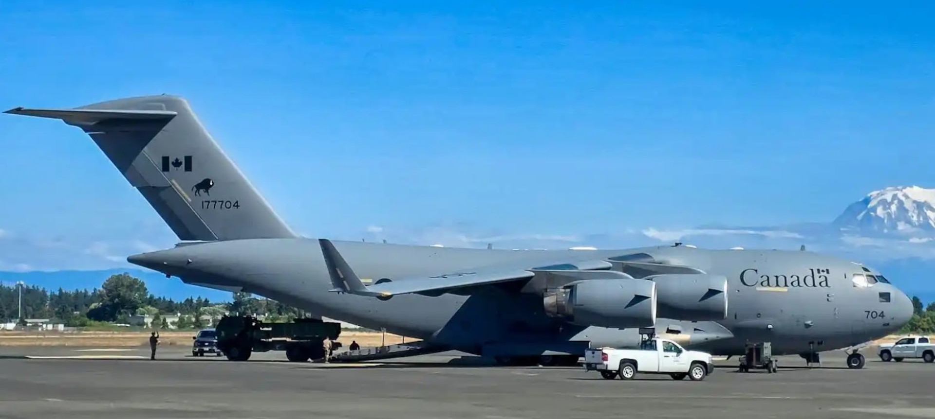 HIMARS onload.