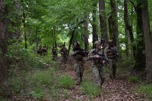 Airmen conduct near-ambush reaction training.