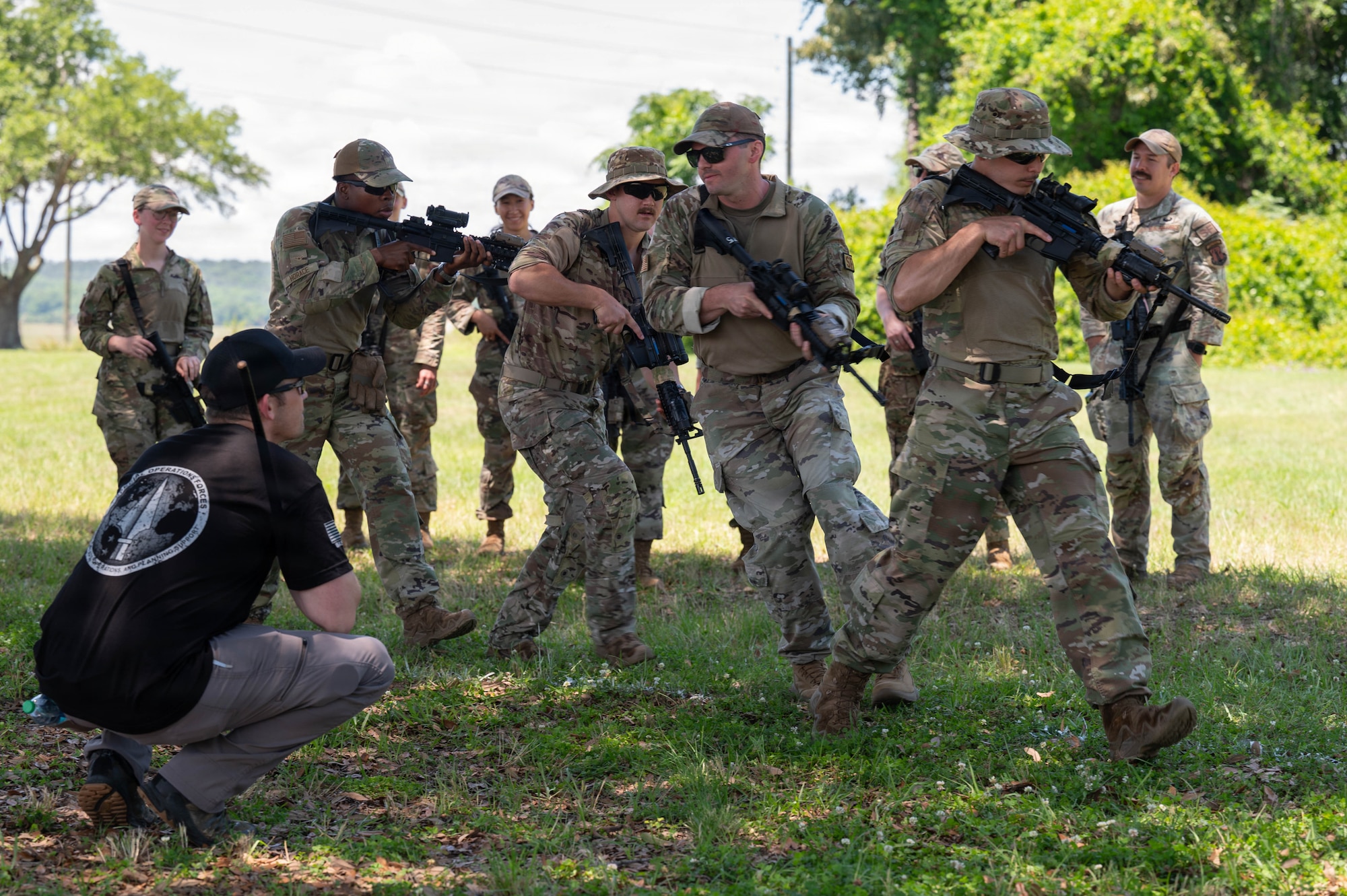 Airmen conduct close quarters battle training