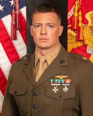 Portrait of Executive Officer 