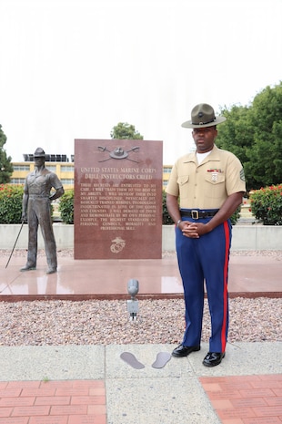 (U.S. Marine Corps Photo by Staff Sgt. Ryanne Williams)