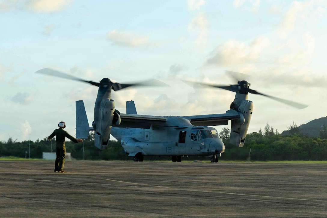 A U.S. Marines with Marine Medium Tiltrotor Squadron (VMM) 356 (Reinforced), Littoral Combat Force -24, signals to a MV-22B Ospreys on U.S. Roosevelt Roads Naval Station, Puerto Rico, May 20, 2026. U.S. military forces are deployed to the U.S. Southern Command area of responsibility in support of Operation SOUTHERN SPEAR, Department of War-directed operations, and the president’s priorities to disrupt illicit drug trafficking, deter malign actors and protect the homeland through continuous presence. (U.S. Marine Corps photo)