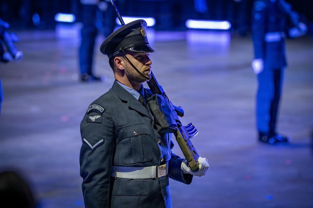 A member of the King’s Color Squadron of the Royal Air Force perform during the Virginia International Tattoo at Scope Arena in Norfolk, Virginia, April 17, 2026. The squadron demonstrates ceremonial precision and honors British military tradition during the international event. (U.S. Army photos by Sgt. Samantha Cate)