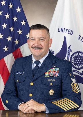 Master Chief Michael V. Farrell official portrait