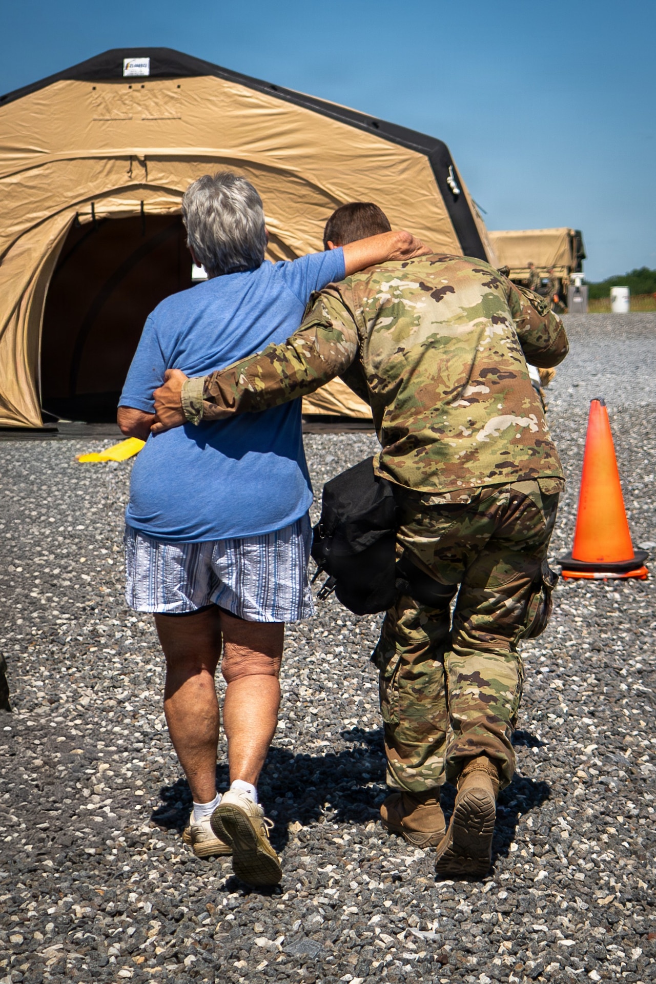 Service members from the New York and New Jersey National Guard Homeland Response Force conduct casualty extraction and hazardous environment response training under the instruction of the West Virginia National Guard during a regional CBRN response exercise. The training focused on lifesaving operations, interagency coordination and rapid response capabilities during large-scale domestic emergencies. (U.S. Army National Guard photo by Sgt. Tristan Murry)