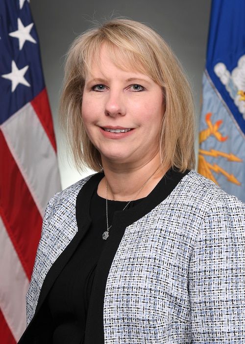 Dr. Michelle Zbylut official portrait.