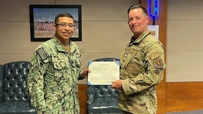 Navy missile technician receives award