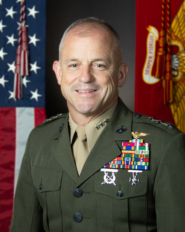 Lieutenant General James B. Wellons Official Photo
