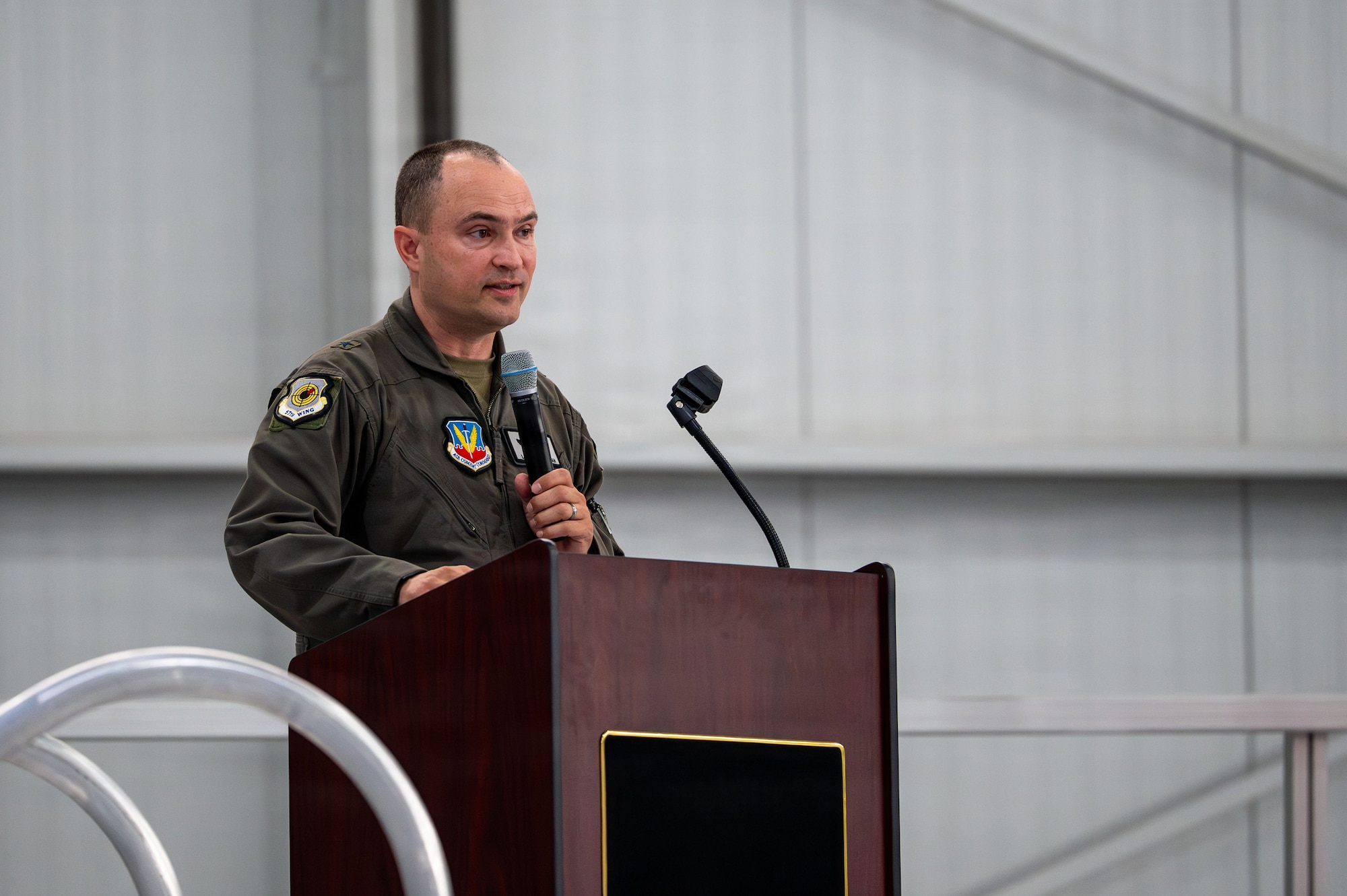 general gives speech