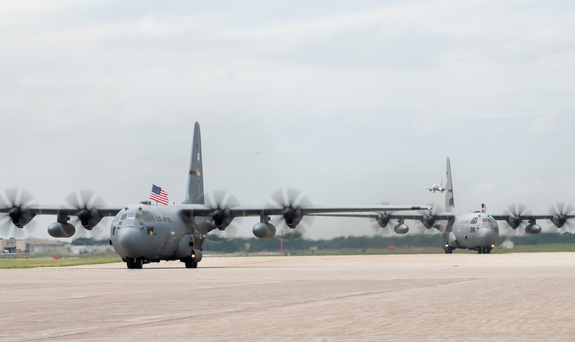 U.S. Air Force Airmen and C-130H3 Hercules from the 133rd Airlift Wing return home from a deployment in St. Paul, Minn., June 4, 2026.