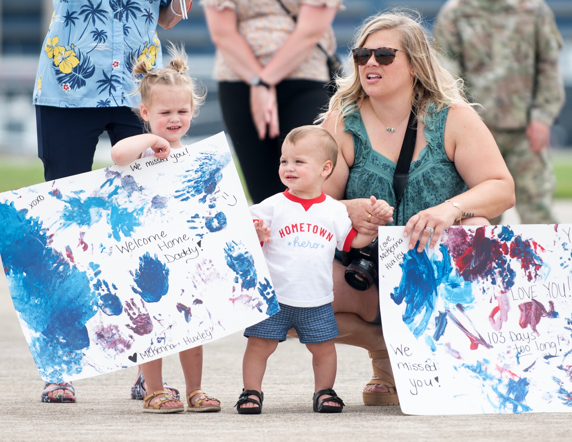 U.S. Air Force Airmen and C-130H3 Hercules from the 133rd Airlift Wing return home from a deployment in St. Paul, Minn., June 4, 2026.