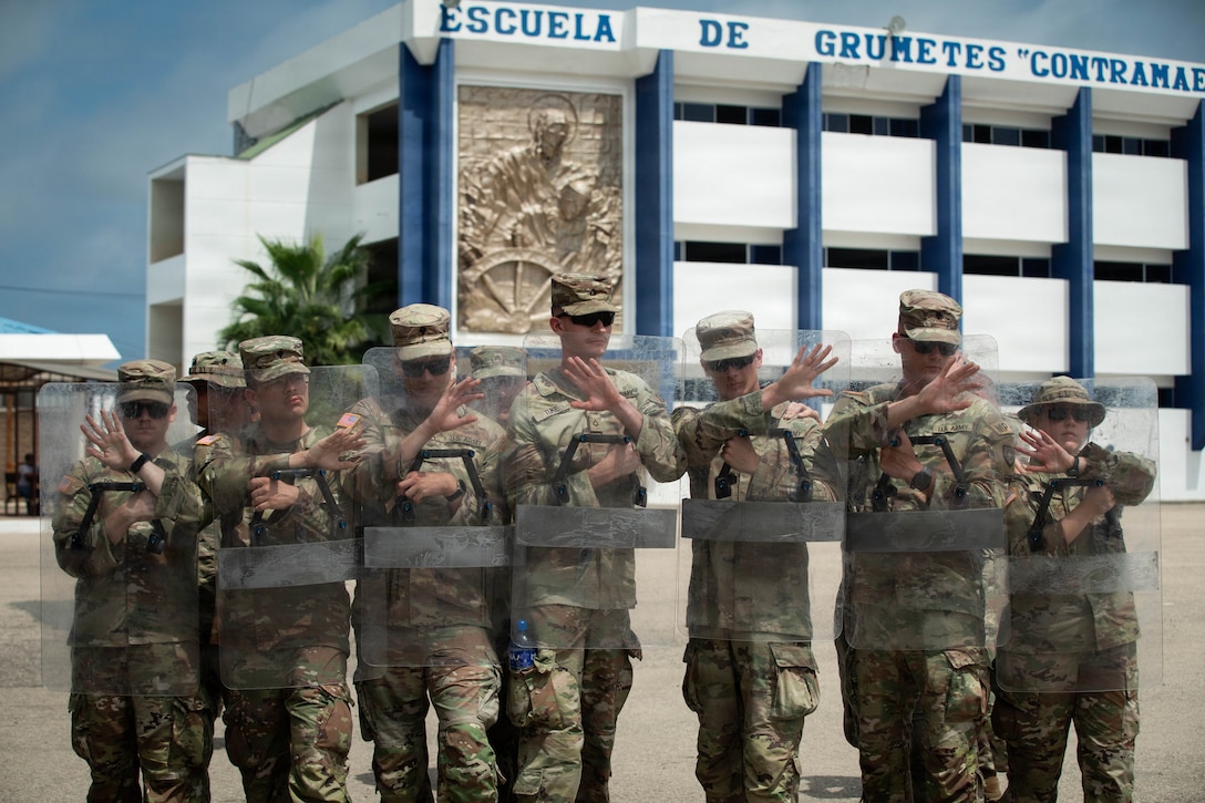 Soldiers assigned to the 940th Military Police Company demonstrate a line formation during Exercise El Gato 2026 in Salinas, Ecuador, May 13, 2026.