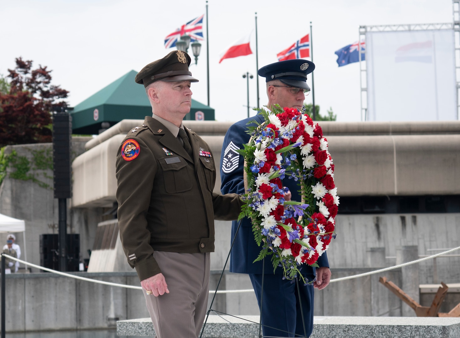 VNG supports D-Day anniversary ceremony in Bedford