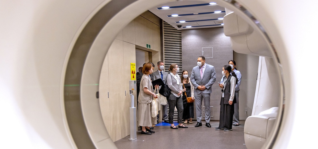 KAMAKURA, Japan (May 18, 2026) Leaders and staff from U.S. Naval Hospital (USNH) Yokosuka tour a specialty treatment area at Shonan Kamakura General Hospital. The engagement focused on healthcare coordination, regional medical collaboration and strengthening professional relationships between USNH Yokosuka and host-nation healthcare partners. (U.S. Navy photo by Daniel Taylor/U.S. Naval Hospital Yokosuka)