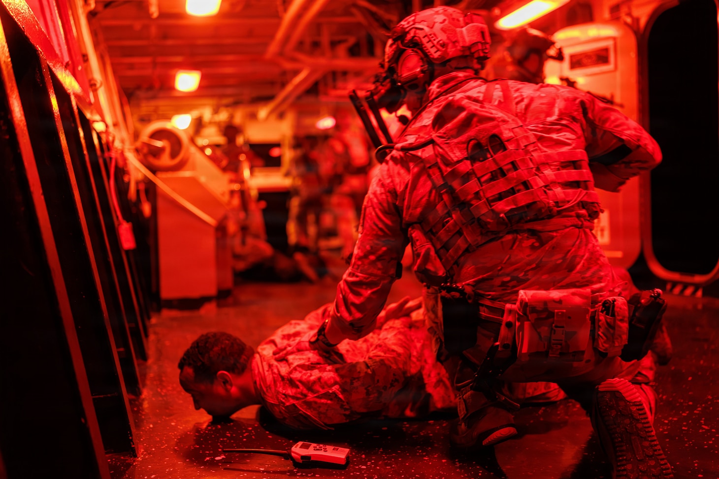 U.S. East Coast-based Naval Special Warfare Operators (SEALs) conduct Maritime Interdiction Operation training aboard the Blue Ridge-class command and control ship USS Mount Whitney (LCC 20) in the Atlantic Ocean, May 20, 2026.