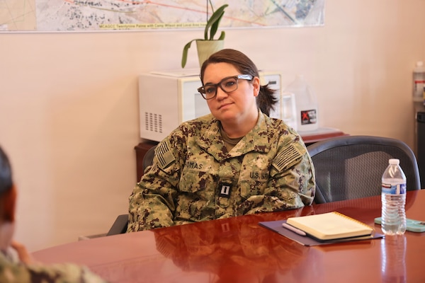 Lt. Catherine "Nicole" Thomas, department head of Navy Medicine Readiness and Training Detachment Bridgeport, participates in Navy Medicine Readiness and Training Command Twentynine Palms' "CO for a Day" program on May 21, 2026. The program provides officers an opportunity to gain insight into executive leadership, command operations, and strategic decision-making within Navy Medicine. (U.S. Navy photo by Christopher Jones, NMRTC/NH Twentynine Palms public affairs officer)