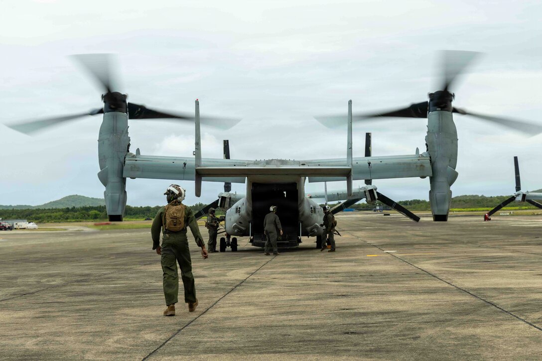 U.S. Marines with Marine Medium Tiltrotor Squadron (VMM) 365 (Reinforced), Littoral Combat Force-24, prepare an MV-22B Osprey for flight operations on U.S. Roosevelt Roads Naval Station, Puerto Rico, May 23, 2026. U.S. military forces are deployed to the U.S. Southern Command area of responsibility in support of Operation SOUTHERN SPEAR, Department of War-directed operations, and the president’s priorities to disrupt illicit drug trafficking, deter malign actors and protect the homeland through continuous presence. (U.S. Marine Corps photo)