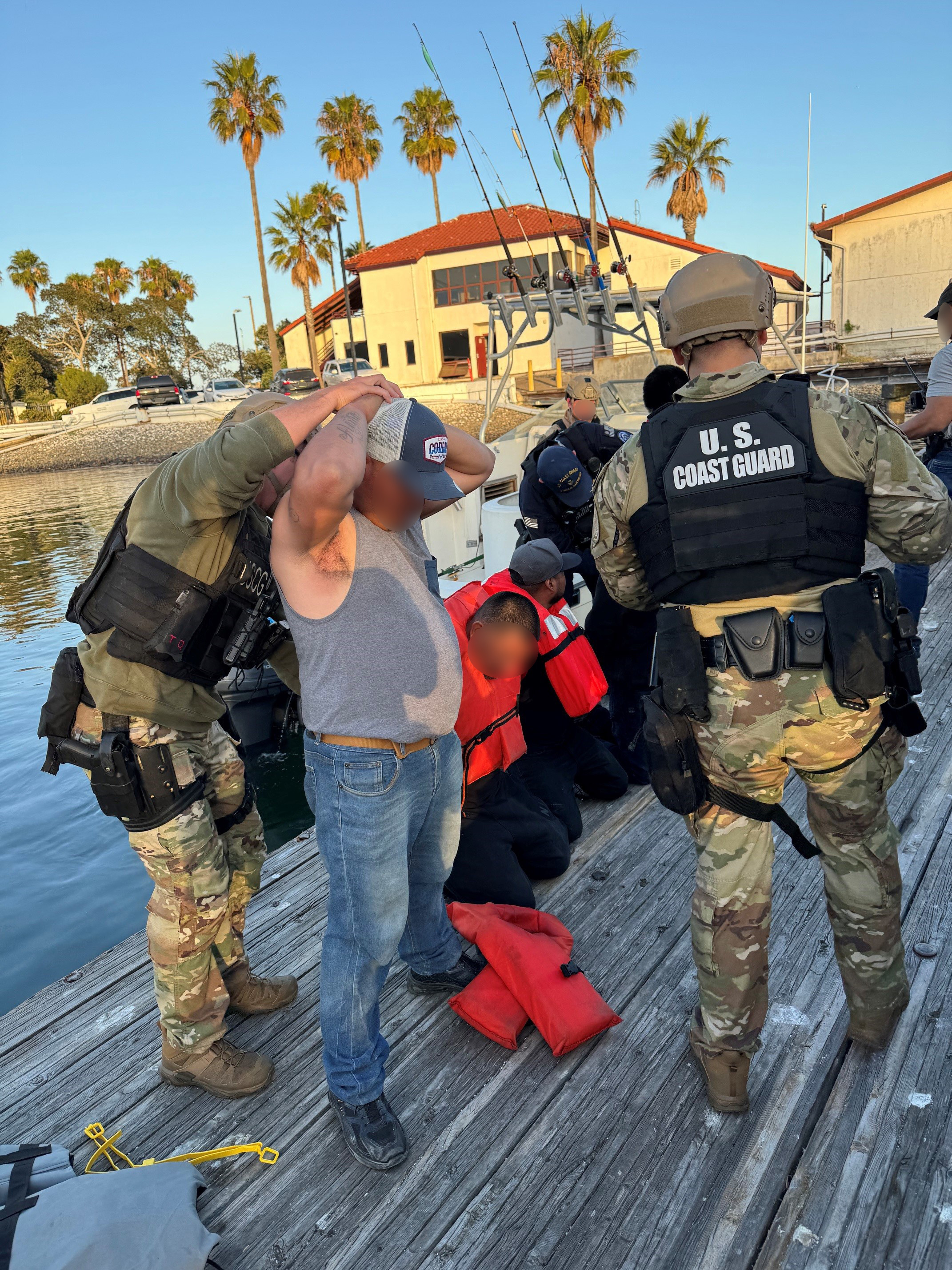 サザンアイランド　マリル　ラプラス　ドククラゲ Southern  Coast Guard interdicts 9 aliens near Coronado Island, Calif