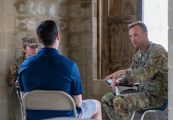 Army Reserve civil affairs Soldiers leverage AI to sharpen skills in simulated environments