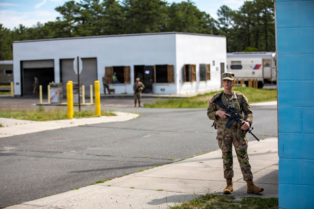 Army Reserve civil affairs Soldiers leverage AI to sharpen skills in simulated environments