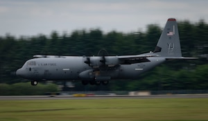 374 OG commander completes fini-flight