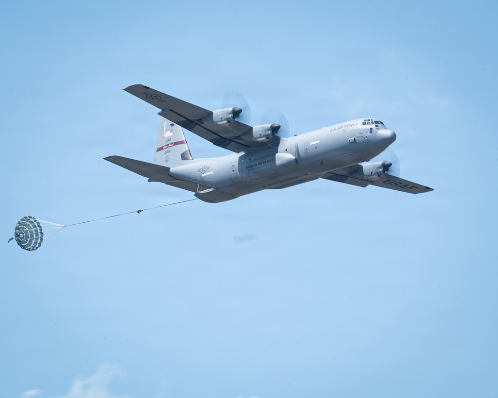 CTANG and RIANG Conduct joint tactical airlift training