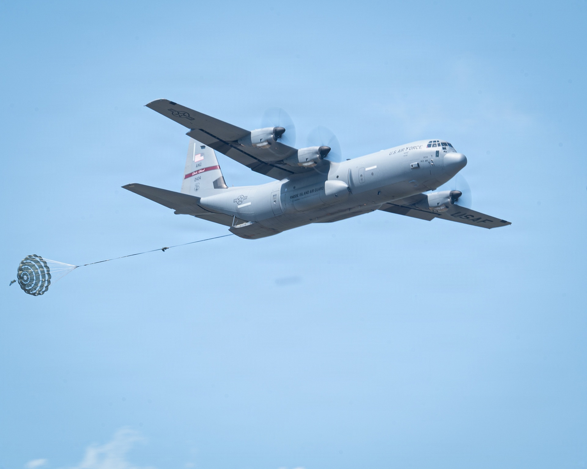CTANG and RIANG Conduct joint tactical airlift training
