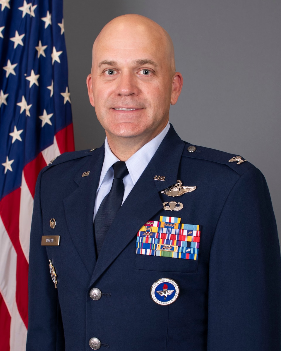 Col Thoren