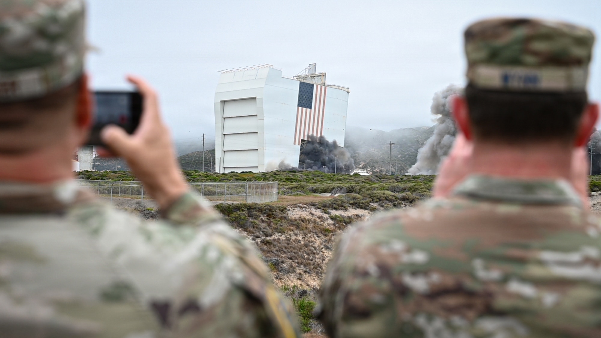 Vandenberg members take photos of SLC-6 demolition,