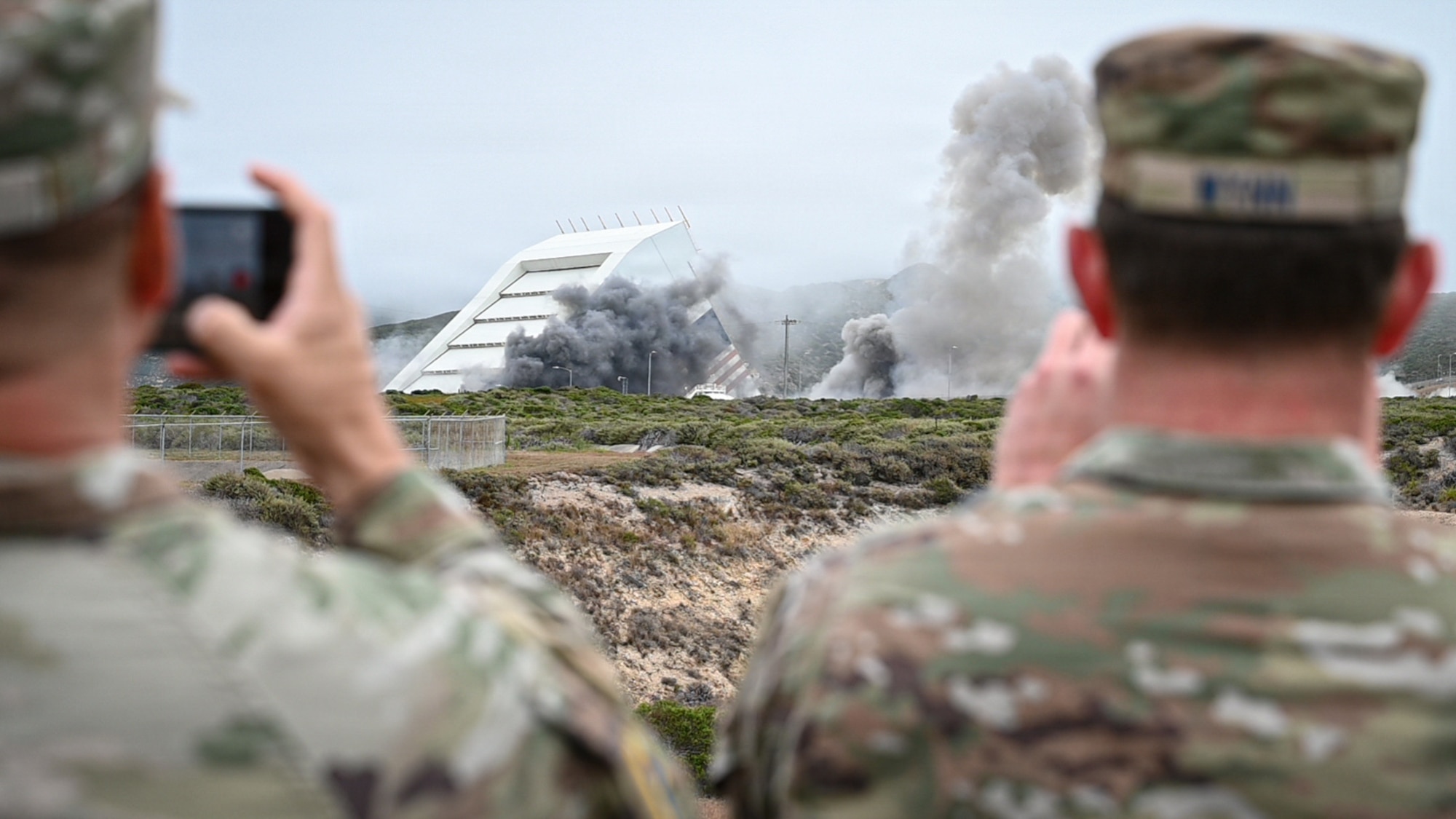 Vandenberg members take photos of SLC-6 demolition,