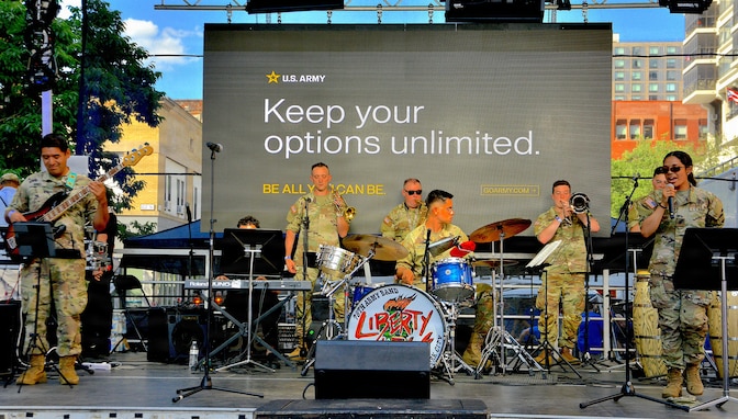 Army Reserve Soldiers Connect with community in East Harlem